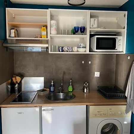 Rose T2 Ensoleille-piscine-parking Prive -fibre -balcon Apartment