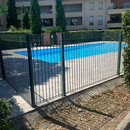 Apartment Rose T2 Ensoleille-piscine-parking Prive -fibre -balcon Toulouse